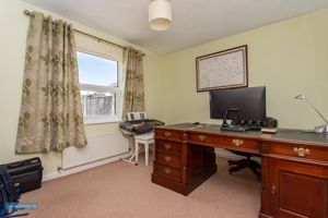 Bedroom- click for photo gallery